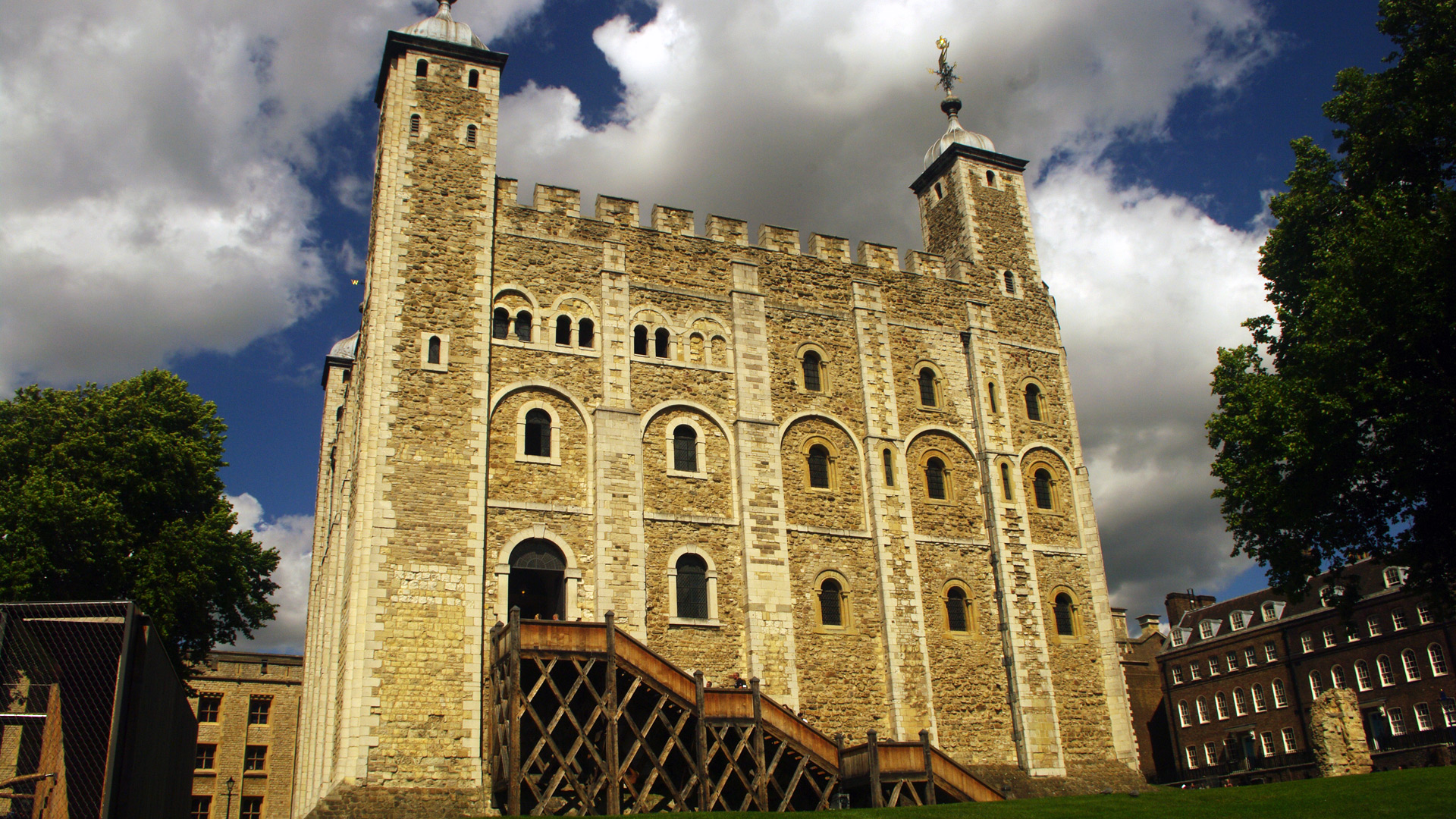 The White Tower,1080 - Tower of London
