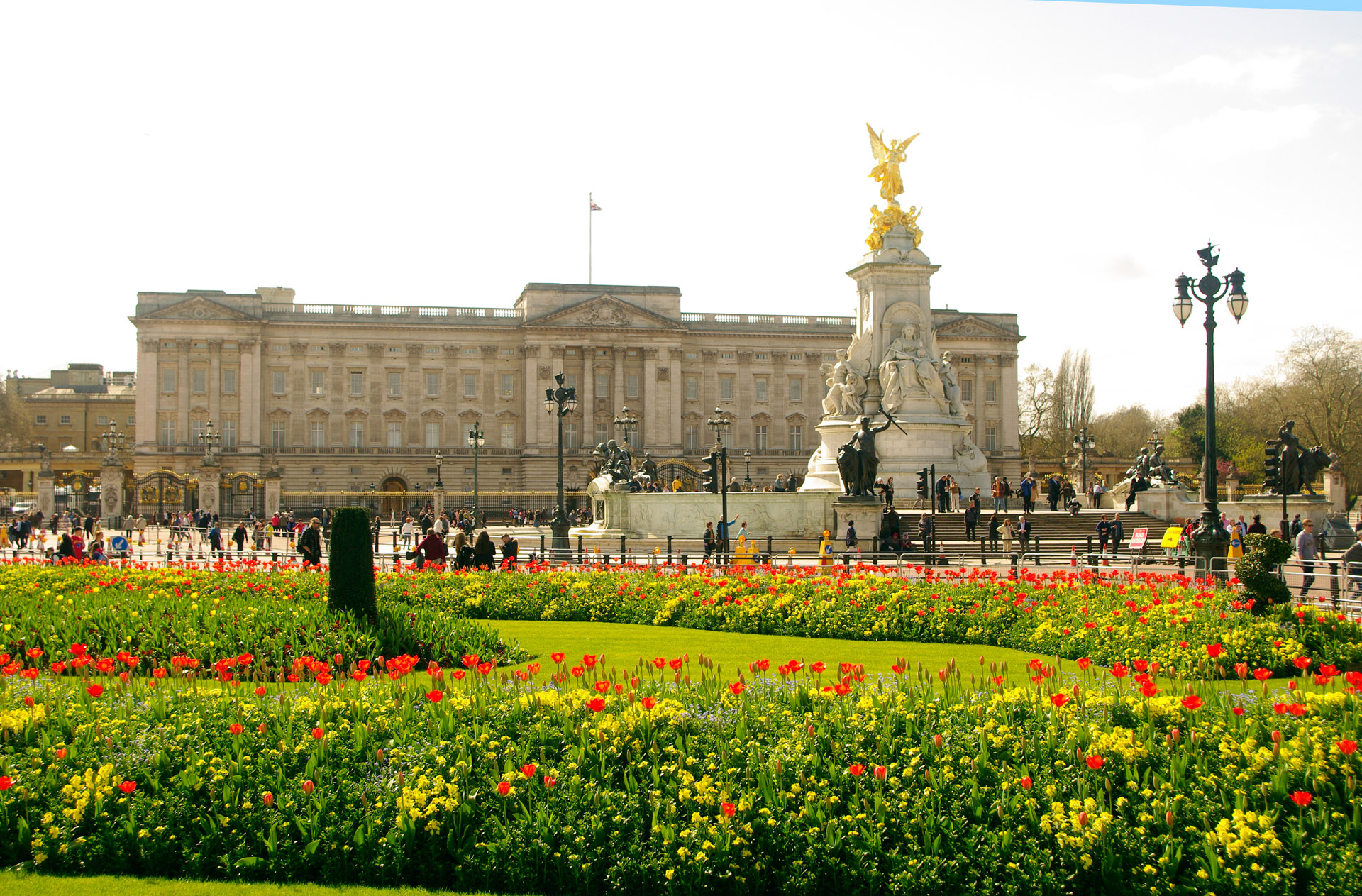 london Victoria Memorial Buckingham Palace April 2018