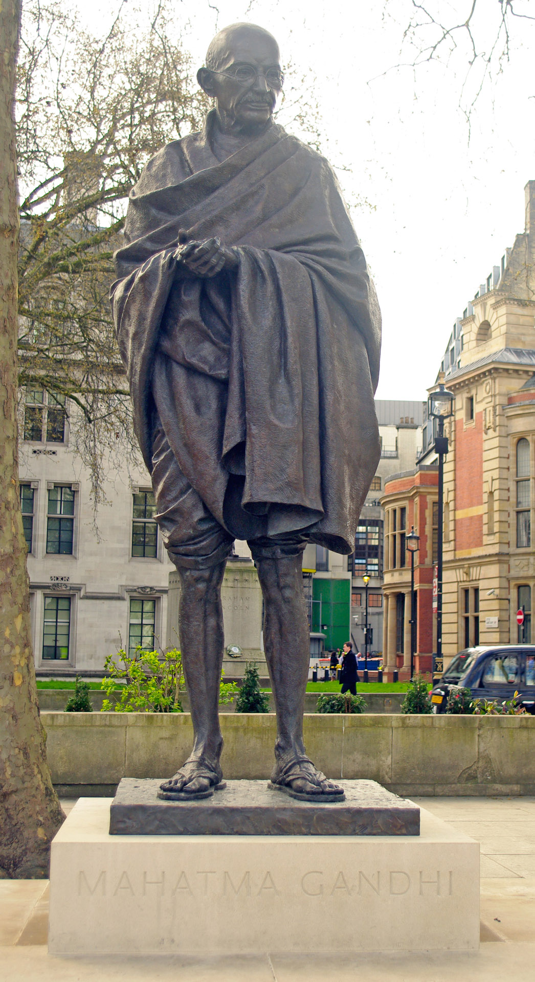 london Statue Mahatma Gandhi Parliament Square unveiled 2015