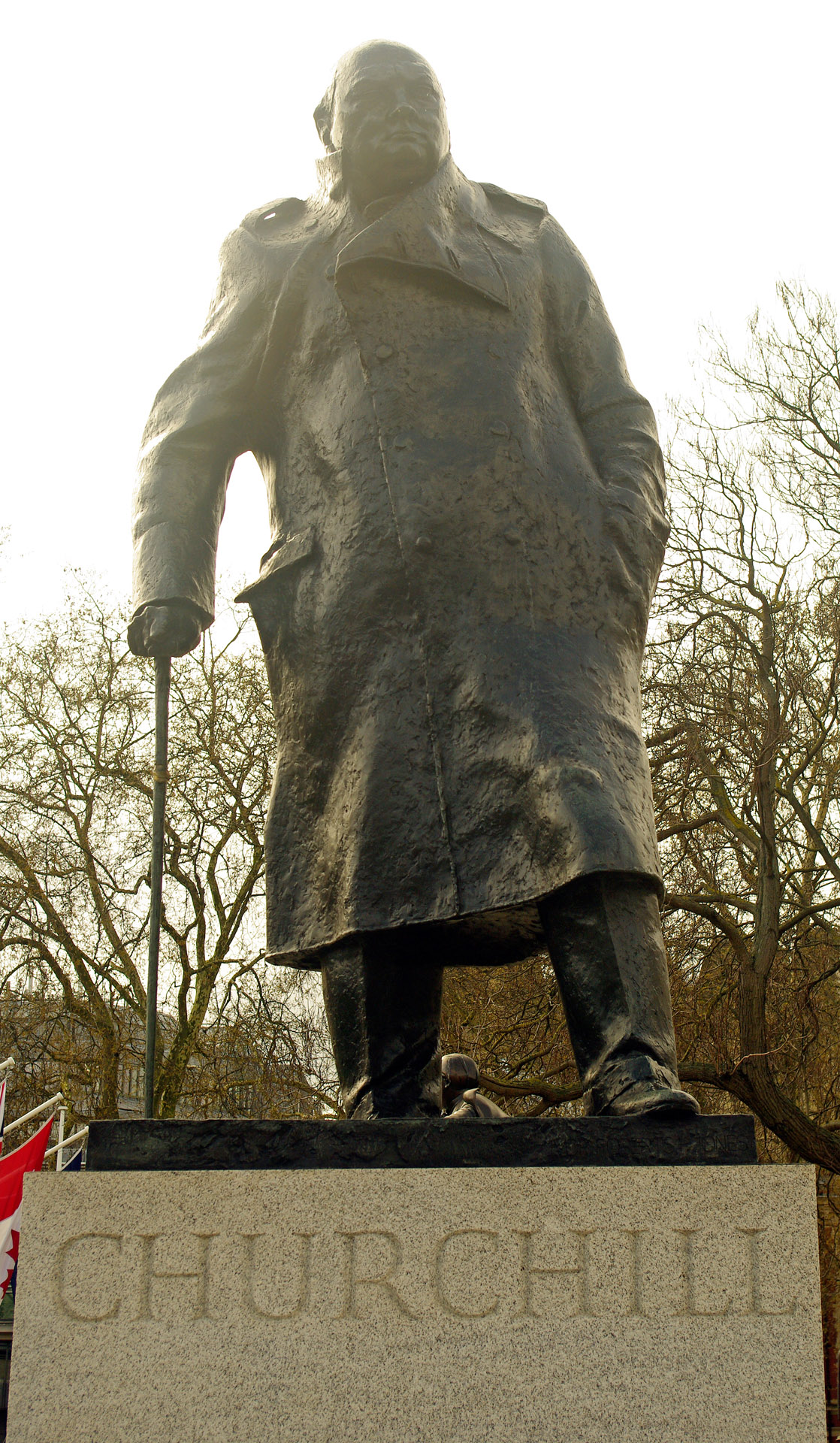 london Statue Winston Churchill Parliament Square unveiled 1973